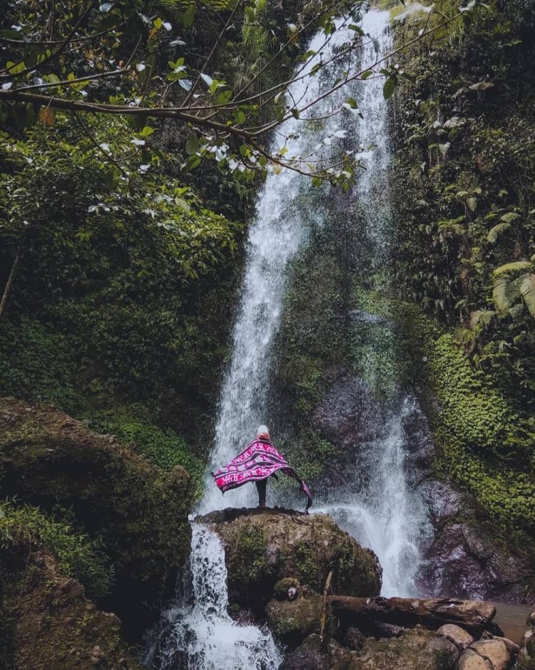 Curug Panyandaan via IG @ktarya_, 1. Curug Tilu Leuwi Opat, 2. Curug Panganten, 3. Curug Panyandaan, 4. Curug Cimahi, 5. Curug Leuwi Kacapi, 6. Curug Cikawari, 7. Curug Katumiri, 8. Curug Layung, 9. Curug Aseupan, 10. Curug Malela, 11. Curug Ngebul, 12. Curug Lalay, 13. Curug Bugbrug, 14. Curug Pameungpeuk, 15. Curug Sumpel, 16. Curug Anom, 17. Curug Halimun Saguling, 18. Curug Cibuluh