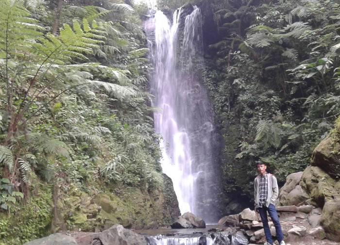 Curug Sadim via IG @andrianwidi, 1. Curug Kaliangkak, 2. Curug Cileat, 3. Curug Cibareubey, 4. Curug Ponggang, 5. Curug Goa Badak, 6. Curug Cijalu, 7. Curug Ciangin, 8. Curug Sadim, 9. Curug Mandala, 10. Curug Biru, 11. Curug Karembong Subang, 12. Curug Agung, 13. Curug Cina, 14. Curug Cibareubeuy, 15. Curug Pandawa Lima, 16. Curug Masigit, 17. Curug Cisaladah, 18. Curug Bentang, 19. Curug Cinangrang, 20. Curug Cikondang, 21. Curug Cipeureu, 22. Curug Cilaga, 23. Curug Capolaga, 24. Curug Ciceregeng, 25. Curug Sawer