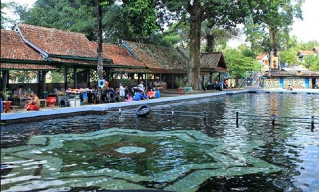 Pemandian Air Cibulan, 1. Wisata Sejarah Keraton Kasepuhan di Cirebon, 2. Objek Wisata Keraton Kanoman di Cirebon, 3. Wahana Bermain Apita Waterboom, 4. Objek Wisata Sejarah Taman Sari Gua Sunyaragi di Cirebon, 5. Destinasi Wisata Banyu Panas Palimanan di Cirebon, 6. Wisata Religi Masjid Agung Sang Cipta Rasa Cirebon, 7. Wisata Belanja Terkenal Batik Trusmi Cirebon, 8. Wahana Bermain Waterboom siwalk di Cirebon, 9. Wahana Liburan Seru Outbound Siwalk di Cirebon, 10. Objek Wisata Danau Setu Patok di Cirebon, 11. Destinasi Wisata Wanawisata Ciwaringin di Cirebon, 12. Desa Wisata Cikalahang Cirebon, 13. Objek Wisata Situ Sedong di Cirebon, 14. Wahana Bermain Taman Ade Irma Suryani (Waterland) di Cirebon, 15. Wisata Kuliner Enak Nasi Jamblang Khas Cirebon, 16. Wisata Kuliner Empal gentong Khas Cirebon, 17. Tempat Romantis di Bukit Gronggong, 18. Objek Wisata Telaga Remis , 19. Ziarah ke Makam Sunan Gunung jati Cirebon, 20. Objek Wisata Pantai Kejawanan di Cirebon, 21. Pantai Baro Gebang, 22. Telaga Nilam, 23. Kolam Renang Hegar, 24. Kolam Renang Zam-Zam, 25. Water Park Ciperna, 26. Alun-alun Kejaksaan, 27. Batu Lawang, 28. Bukit Plangon, 29. Masjid Merah, 30. Jempol Waterboom, 31. Vihara Dewi Welas Asih, 32. Gedung BAT, 33. Wisata Kura Kura Belawa, 34. Masjid Raya At-Taqwa, 35. Keraton Kacirebonan, 36. Klenteng Hok Keng Tong, 37. Hutan Mangrove Kasih Sayang, 38. Pemandian Cibulan, 39. Tirtamas Gemilang, 40. Catherine Surya, 41. Grage City