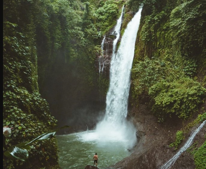 Air Terjun Aling Aling by Oliver Sjöström on Unsplash, 1. Air Terjun Aling Aling, 2. Air Terjun Banyumala, 3. Air Terjun Goa Rang Reng, 4. Air Terjun Leke Leke, 5. Air Terjun Tukad Cepung, 6. Air Terjun Tegenungan, 7. Air Terjun Kanto Lampo, 8. Air Terjun Wana Ayu, 9. Air Terjun Nungnung, 10. Air Terjun Sekumpul, 11. Air Terjun Gitgit, 12. Air Terjun Banyu Wana Amertha, 13. Air Terjun Peguyangan, 14. Air Terjun Tibumana, 15. Air Terjun Tembok Barak, 16. Air Terjun Cemara, 17. Air Terjun Jembong, 18. Air Terjun Munduk, 19. Air Terjun Melanting, 20. Air Terjun Dusun Kuning, 21. Air Terjun Kroya, 22. Air Terjun Pantai Melasti, Tanah Lot, 23. Air Terjun Yeh Mempeh, 24. Air Terjun Blemantung, 25. Air Terjun Lemukih, 26.  Air Terjun Carat, 27. Air Terjun Juwuk Manis, 28. Air terjun Bunutin, 29. Air Terjun Colek Pamor, 30. Air terjun Yeh Mampeh