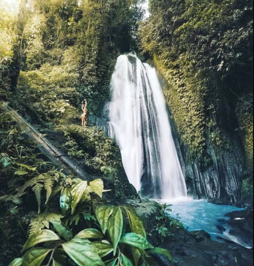 Air Terjun Dusun Kuning via IG @miskajukub_traveler - 30 Air Terjun di Bali Terbaik &amp; Terhits, Wisata Alam Instagramable, 1. Air Terjun Aling Aling, 2. Air Terjun Banyumala, 3. Air Terjun Goa Rang Reng, 4. Air Terjun Leke Leke, 5. Air Terjun Tukad Cepung, 6. Air Terjun Tegenungan, 7. Air Terjun Kanto Lampo, 8. Air Terjun Wana Ayu, 9. Air Terjun Nungnung, 10. Air Terjun Sekumpul, 11. Air Terjun Gitgit, 12. Air Terjun Banyu Wana Amertha, 13. Air Terjun Peguyangan, 14. Air Terjun Tibumana, 15. Air Terjun Tembok Barak, 16. Air Terjun Cemara, 17. Air Terjun Jembong, 18. Air Terjun Munduk, 19. Air Terjun Melanting, 20. Air Terjun Dusun Kuning, 21. Air Terjun Kroya, 22. Air Terjun Pantai Melasti, Tanah Lot, 23. Air Terjun Yeh Mempeh, 24. Air Terjun Blemantung, 25. Air Terjun Lemukih, 26.  Air Terjun Carat, 27. Air Terjun Juwuk Manis, 28. Air terjun Bunutin, 29. Air Terjun Colek Pamor, 30. Air terjun Yeh Mampeh