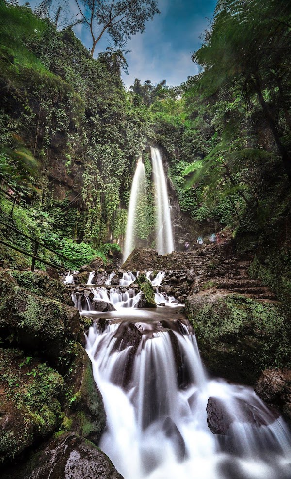 Air Terjun Jumog by Yoga Febri, 1. Air Terjun Grojogan Sewu Karanganyar, 2. Air Terjun Jumog, 3. Air Terjun Parang Ijo, 4. Air Terjun Sewawar, 5. Air Terjun Sedinding, 6. Air Terjun Jumog Jati, 7. Air Terjun Jurang Sundo, 8. Grojogan Jurang Jero, 9. Air Terjun Kedung Sriti, 10. AIR TERJUN TELOGO WALI, 10. Air Terjun Dong Aron, 11. Air Terjun Ringin Jenggot