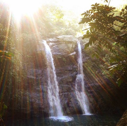 Air Terjun Juwuk Manis via Ig @senolrawks, 1. Air Terjun Aling Aling, 2. Air Terjun Banyumala, 3. Air Terjun Goa Rang Reng, 4. Air Terjun Leke Leke, 5. Air Terjun Tukad Cepung, 6. Air Terjun Tegenungan, 7. Air Terjun Kanto Lampo, 8. Air Terjun Wana Ayu, 9. Air Terjun Nungnung, 10. Air Terjun Sekumpul, 11. Air Terjun Gitgit, 12. Air Terjun Banyu Wana Amertha, 13. Air Terjun Peguyangan, 14. Air Terjun Tibumana, 15. Air Terjun Tembok Barak, 16. Air Terjun Cemara, 17. Air Terjun Jembong, 18. Air Terjun Munduk, 19. Air Terjun Melanting, 20. Air Terjun Dusun Kuning, 21. Air Terjun Kroya, 22. Air Terjun Pantai Melasti, Tanah Lot, 23. Air Terjun Yeh Mempeh, 24. Air Terjun Blemantung, 25. Air Terjun Lemukih, 26.  Air Terjun Carat, 27. Air Terjun Juwuk Manis, 28. Air terjun Bunutin, 29. Air Terjun Colek Pamor, 30. Air terjun Yeh Mampeh