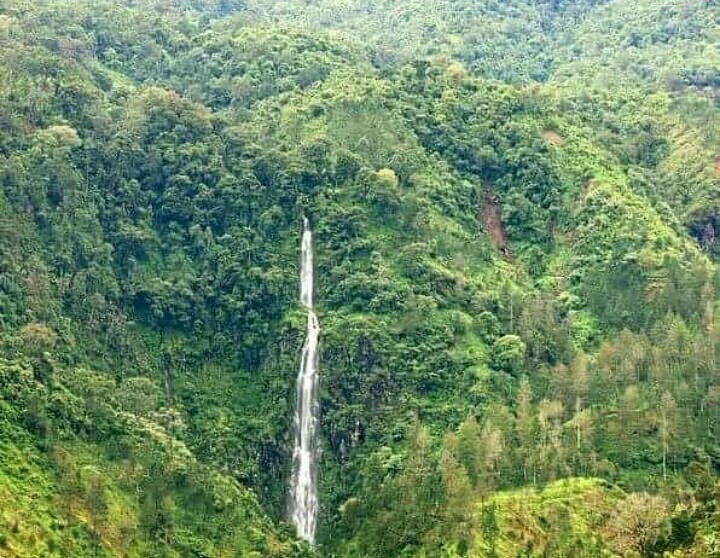 Air terjun pringgondani via IG @ridwandva_, 1. Air Terjun Grojogan Sewu Karanganyar, 2. Air Terjun Jumog, 3. Air Terjun Parang Ijo, 4. Air Terjun Sewawar, 5. Air Terjun Sedinding, 6. Air Terjun Jumog Jati, 7. Air Terjun Jurang Sundo, 8. Grojogan Jurang Jero, 9. Air Terjun Kedung Sriti, 10. AIR TERJUN TELOGO WALI, 10. Air Terjun Dong Aron, 11. Air Terjun Ringin Jenggot
