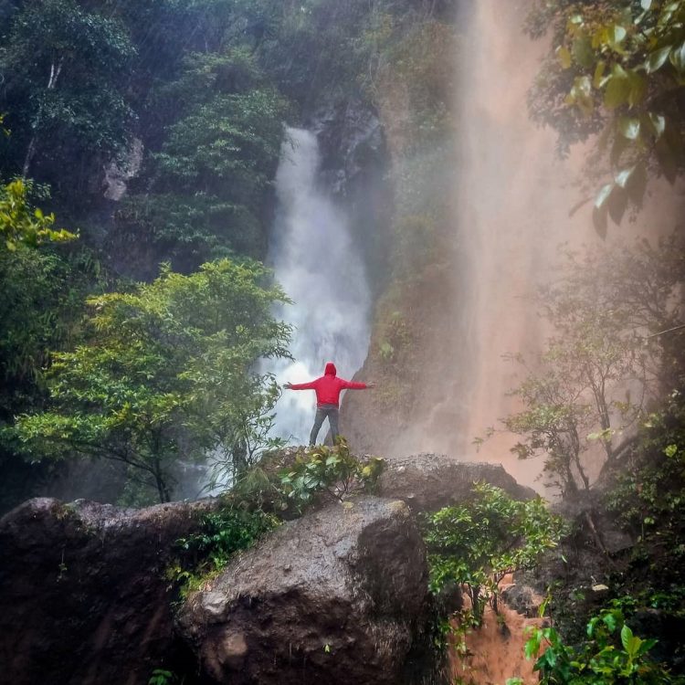 Curug Cioray via IG @chep_agan