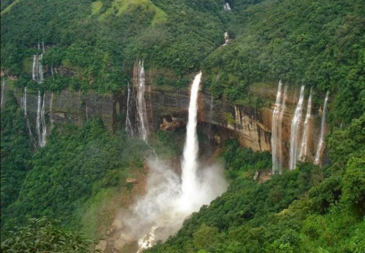Curug Cipendok via Ikakristianingrum.blogspotcom, Rekomendasi Tempat Wisata di Jawa Tengah, Tempat Wisata di Semarang Jawa Tengah, Tempat Wisata di Salatiga Jawa Tengah, Tempat Wisata di Purwokerto Jawa Tengah, Tempat Wisata di Purworejo, Tempat Wisata di Jawa Tengah Hits Lainnya