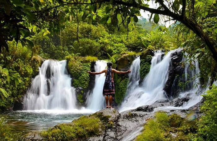 Curug Lima Kedungbanteng via IG @theguhwe - 25 Curug di Purwokerto Banyumas Terbaik & Terhits, Air Terjun Paling Indah!