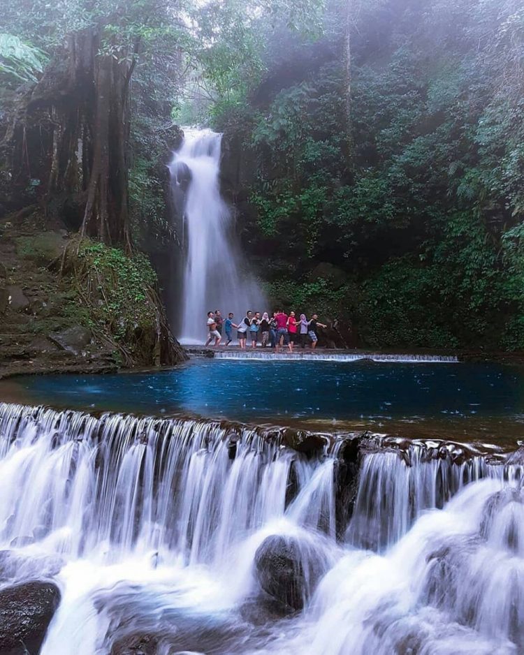 Curug Putri Palatungan via GI @indoflashlightjabar, 1. Curug Cigetruk, 2. Curug Sawer, 3. Curug Putri Palatungan, 4. Curug Cipeuteuy, 5. Curug Landung, 6. Curug Tapak Kuda, 7. Curug Sabuk, 8. Curug Sidomba
