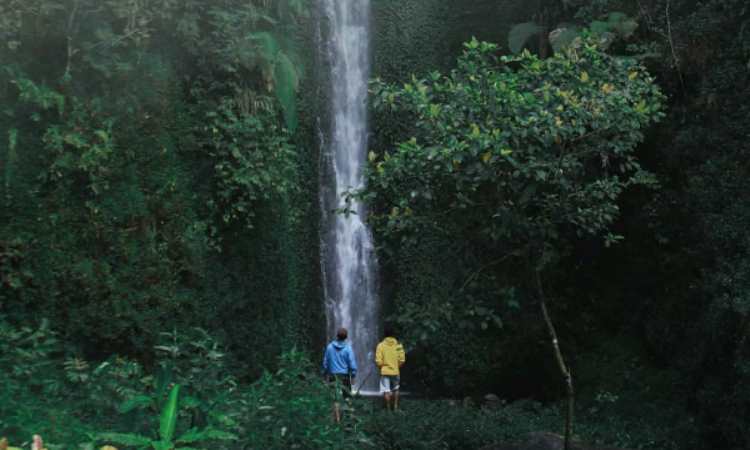 Curug Sawiyah via IG @abidar96, 1. Curug Sempong, 2. Air Terjun Baligo, 3. Curug Sawer, 4. Curug Cilutung, 5. Curug Tonjong, 6. Air Terjun Ibun Pelangi, 7. Curug Cipeuteuy, 8. Curug Muara Jaya, 9. Curug Awul, 10. Curug Campaga, 11. Curug Ciwanda, 12. Curug Cipeureus, 13. Curug Puntang, 14. Curug Situhiang, 15. Curug Tapak Kuda, 16. Curug Cicangkrung, 17. Curug Cibali, 18. Curug Sawiyah, 19. Curug Kemuning, 20. Curug Remis