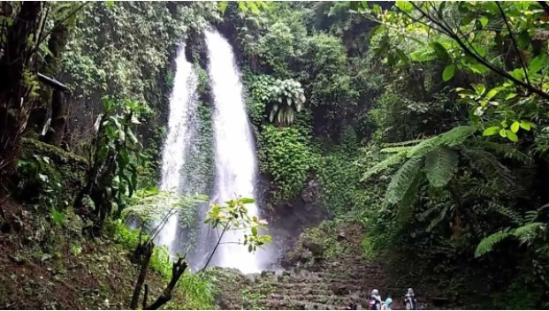 Air Terjun Ngesong via Youtube, 1. Air Terjun Sekar Langit, 2. Curug Silawe, 3. Air Terjun Sikencling, 4. Air Terjun Grenjengan Kembar, 5. Air Terjun Goa Slandak, 6. Air Terjun Sumuran, 7. Air Terjun Kedung Kayang, 8. Curug Gleyor, 9. Grojogan Kapuhan, 10. Air Terjun Ngesong, 11. Curug Watu Ploso, 12. Curug Lawang Kori, 13. Curug Sigetik, 14. Curug Bujet, 15. Air Terjun Sigong, 16. Kedung Sembrani, 17. Wisata Alam Curug Delimas, 18. Curug Lawe, 19. Curug Winong
