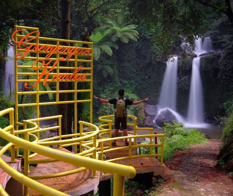 Air Terjun Grenjengan Kembar via IG @sulistiyoraden, 1. Air Terjun Sekar Langit, 2. Curug Silawe, 3. Air Terjun Sikencling, 4. Air Terjun Grenjengan Kembar, 5. Air Terjun Goa Slandak, 6. Air Terjun Sumuran, 7. Air Terjun Kedung Kayang, 8. Curug Gleyor, 9. Grojogan Kapuhan, 10. Air Terjun Ngesong, 11. Curug Watu Ploso, 12. Curug Lawang Kori, 13. Curug Sigetik, 14. Curug Bujet, 15. Air Terjun Sigong, 16. Kedung Sembrani, 17. Wisata Alam Curug Delimas, 18. Curug Lawe, 19. Curug Winong