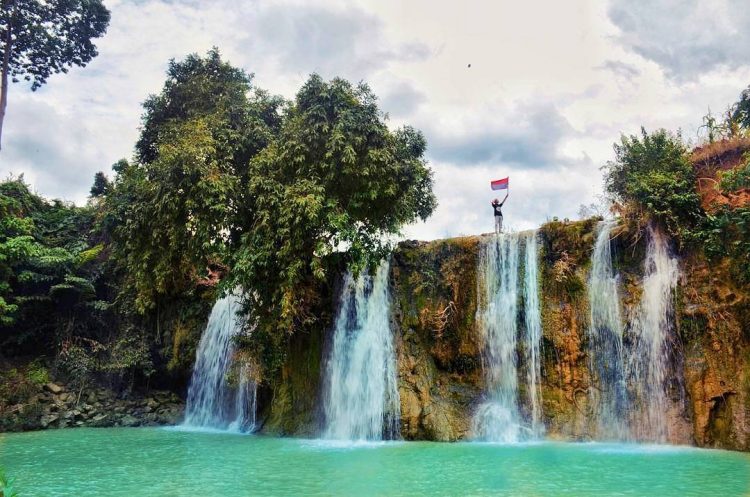 Air Terjun Grudo via IG @warawiriindonesia, 1. Air Terjun Grenjengan Sewu, 2. Air Terjun Sekar Gading, 3. Air Terjun Tadah Udan Juruk, 4. Air Terjun Grudo, 5. Air Terjun Lorodan Semar, 6. Air Terjun Tedunan, 7. Air Terjun Tretes, 8. Air Terjun Grenjengan Watu Sirap, 9. Air Terjun Lorotan Semar, 10. Grenjengan Jolong, 11. Air Terjun Banyulawe, 12. Air Terjun Sepletuk, 13. Air Terjun Santi