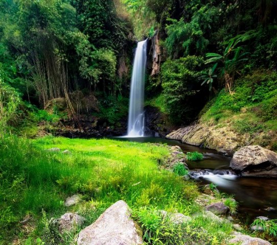 Air Terjun Sigrenjeng Foto Restu Najib - air terjun di banjarnegara, 1. Curug Panaraban, 2. Curug Tumpuk Telu, 3. Curug Genting, 4. Curug Pletuk, 5. Curug Pitu, 6. Curug Bolong, 7. Curug Sirawe, 8. Curug Giri Tirta, 9. Curug Mrawu, 10. Curug Sikopel, 11. Curug Sinoman, 12. Curug Pundung Sewu, 13. Air Terjun Pertinggi, 14. Curug Cileret Banjarnegara, 15. Curug Gondang, 16. Air Terjun Tawana, 17. Air Terjun Sigrenjeng, 18. Obyek Wisata Curug Kali Kembang, 19. Air Terjun Semangkung
