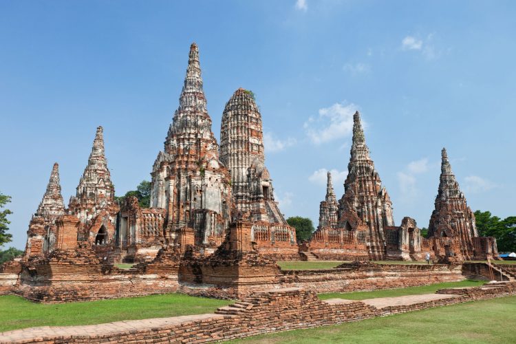Ayutthaya via G-Swithc - 10 Kota Wisata Terbaik di Thailand & Favorit Wisatawan Seluruh Dunia!, 1. Bangkok, 2. Ayutthaya, 3. Chiang Mai, 4. Pattaya, 5. Phuket, 6. Chiang Rai, 7. Chumphon, 8. Nakhon Ratchasima, 9. Surat Thani, 10. Sukhothai