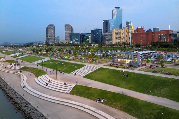 Bersantai di Mangwon Hangang Park via Tourkekoreanet, Mengurus Visa Korea, Transportasi Menuju Seoul, Memilih Penginapan di Seoul, Rekomendasi Tempat Wisata di Seoul, Rekomendasi Tempat Wisata di Seoul Lainnya, Tempat Wisata Belanja di Seoul, Wisata Budaya Tradisional Korea, Destinasi Wisata Tradisional, Tempat Wisata Paling Instagramable di Seoul, Tempat Wisata Paling Palace di Seoul, Museum di Seoul yang Wajib Dikunjungi, Tempat Wisata untuk Pencinta K-Pop di Seoul, Wisata Alam dan Taman di Seoul