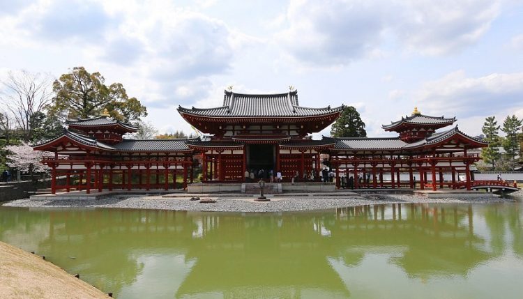 Byodo-in via Japan Guide