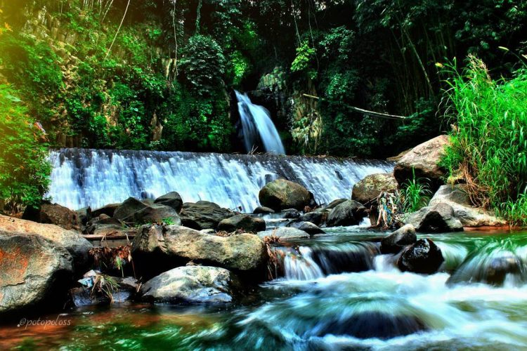 Curug Gleyor via IG @potopoto_, 1. Air Terjun Sekar Langit, 2. Curug Silawe, 3. Air Terjun Sikencling, 4. Air Terjun Grenjengan Kembar, 5. Air Terjun Goa Slandak, 6. Air Terjun Sumuran, 7. Air Terjun Kedung Kayang, 8. Curug Gleyor, 9. Grojogan Kapuhan, 10. Air Terjun Ngesong, 11. Curug Watu Ploso, 12. Curug Lawang Kori, 13. Curug Sigetik, 14. Curug Bujet, 15. Air Terjun Sigong, 16. Kedung Sembrani, 17. Wisata Alam Curug Delimas, 18. Curug Lawe, 19. Curug Winong