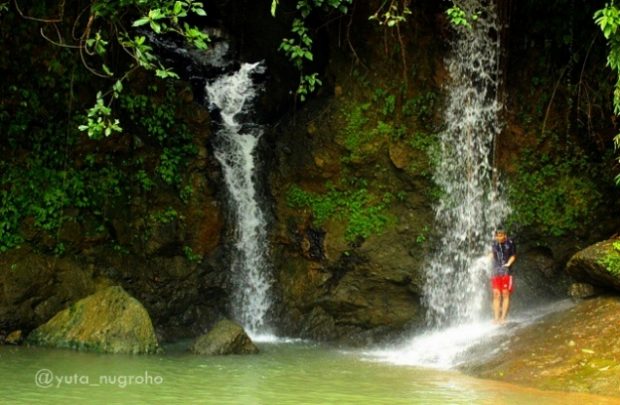Curug Leses via Ig @yuta_nugroho, 1. Curug Wringin, 2. Curug Gemawang, 3. Curug Leses, 4. Curug Sudimoro, 5. Curug Silangit, 6. Grojogan Kuang, 7. Curug Kedungwuni, 8. Curug Sawangan, 9. Curug Kedondong, 10. Curug Karang Gemantung , 11. Air Terjun Kalicurug, 12. Air Terjun Sindaro Kebumen, 13. Curug Domas Kebumen, 14. Curug Pandansari, 15. Air Terjun Silancur, 16. Air Terjun Sikebut
