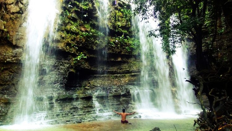 Curug Panyusuhan, 1. Curug Putri, 2. Air Terjun Ranto Canyon, 3. Curug Awu, 4. Curug Cipicung, 5. Curug Cantel, 6. Curug Panyusuhan, 7. Curug Rambukasang, 8. Curug Tonjong, 9. Curug Kalibaya, 10. Curug Kaliguci