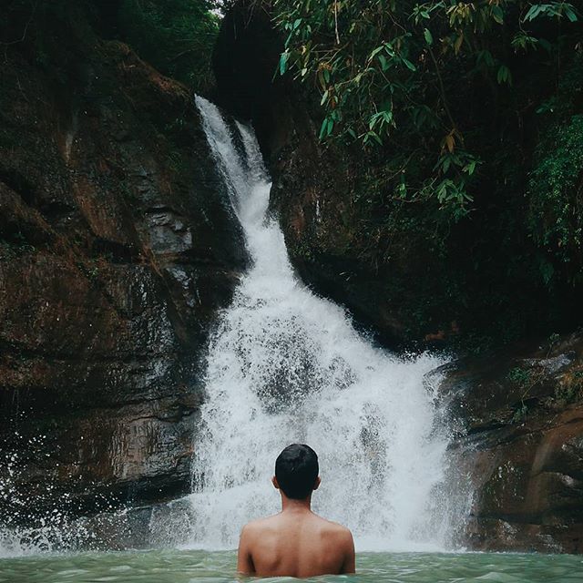 Curug Silangit via Instagram, 1. Curug Wringin, 2. Curug Gemawang, 3. Curug Leses, 4. Curug Sudimoro, 5. Curug Silangit, 6. Grojogan Kuang, 7. Curug Kedungwuni, 8. Curug Sawangan, 9. Curug Kedondong, 10. Curug Karang Gemantung , 11. Air Terjun Kalicurug, 12. Air Terjun Sindaro Kebumen, 13. Curug Domas Kebumen, 14. Curug Pandansari, 15. Air Terjun Silancur, 16. Air Terjun Sikebut