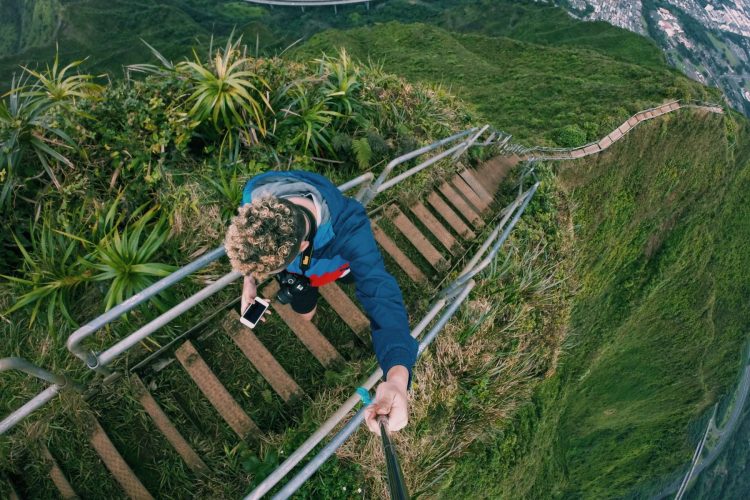 Hiking ke Stairway to Heaven via Sfgate, Informasi Dasar, Daya Tarik Oahu Island, Aktivitas Seru &amp; Tempat Wisata di Pulau Oahu, Aktivitas Wisata Random di Pulau Oahu, Tips dan Trik, Akses dan Orientasi