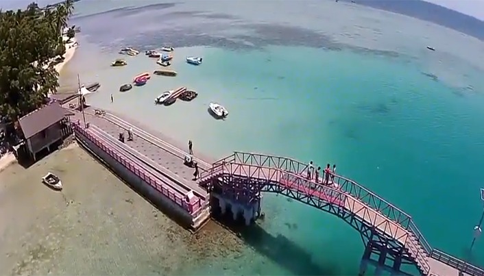 Jembatan Cinta Pulau Tidung via Nusa Tour, 1. Monas (Monumen Nasional), 2. Taman Mini Indonesia Indah (TMII), 3. Dunia Fantasi (Dufan), 4. Ancol, 5. Pulau Tidung, 6. Atlantis, 7. Sea World, 8. Kepulauan Seribu, 9. Kebun Binatang Ragunan, 10. Pasar Seni, 11. Museum Bank Indonesia, 12. Masjid Istiqlal, 13. Gereja Katedral Jakarta, 14. Pasar Tanah Abang, 15. Tebet Eco Park