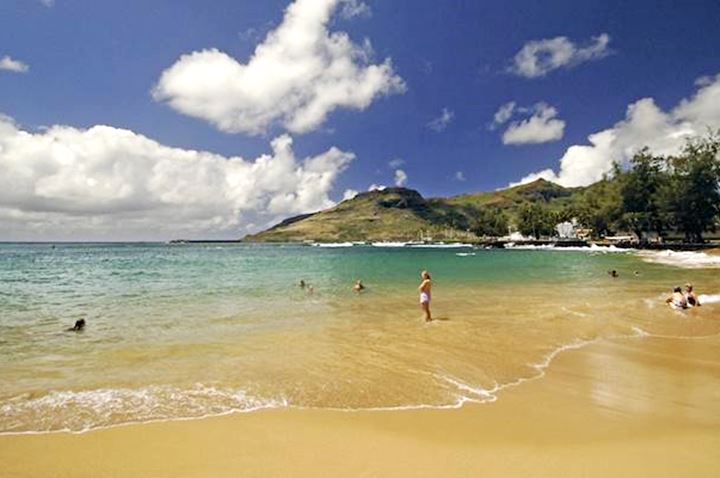 Kalapaki Beach via Kauai 23 Wisata Pantai di Hawaii Terbaik &amp; Terpopuler, Favorit wisatawan, Pantai di Hawaii, the Big Island, Pantai di Pulau Maui, the Valley Isle, Pantai di Pulau Oahu, the Gathering Island, Pantai di Pulau Kauai, the Garden Isle, Pantai di Pulau Lanai, the Pineapple Isle