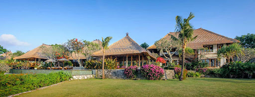 Layout villa bayuh sabbha, 1. Villa The Pala Pandawa – villa atas tebing pemandangan laut dengan 6 kamar tidur di Uluwatu Bali, 2. Villa Bayuh Sabbha – villa atas tebing pemandangan laut dengan 5 kamar tidur di Uluwatu Bali, 3. Villa Marie – villa atas tebing pemandangan laut dengan 6 kamar tidur di Uluwatu Bali, 4. Villa Suluban Cliff – villa atas tebing pemandangan laut dengan 6 kamar tidur di Uluwatu Bali, 5. Villa Istana – villa atas tebing dengan 5 kamar tidur di Uluwatu Bali, 6. Villa The Luxe Bali – villa atas tebing pemandangan laut dengan 3 kamar tidur di Uluwatu Bali, 7. Villa Pandawa, 8. Vivo Villas, 9. Shiva Villas, 10. The Wyn Villa, 11. Hillstone, 12. Uma Bingin, 13. Mahi-Mahi Villa, 14. Hideaway Residence, 15. Airis Luxury, 16. Bahagia Villas, 17. Amertha Colibri