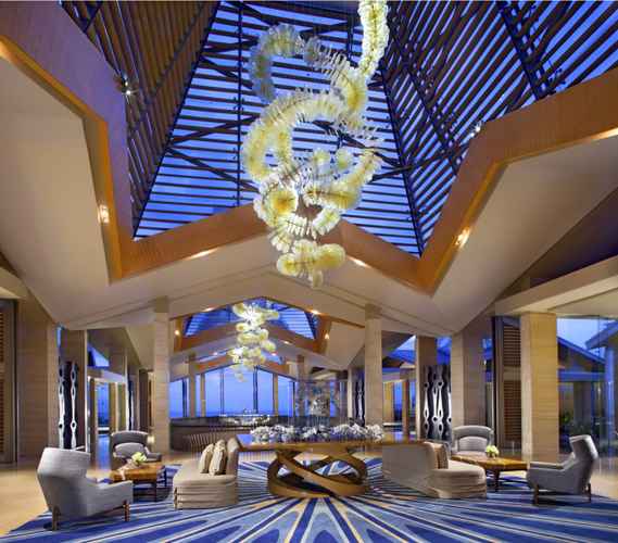 Lobi Mulia resort nusa dua, 1. Mulia Resort Nusa Dua, Hotel Mewah dengan Dua Kapel Romantis di Tepi Pantai Nusa Dua, 2. Selebrity Hong Kong, Sharon Chan dan Pasangannya, Memilih Conrad Bali Sebagai Venue Wedding dan Bulan Madu Mereka , 3. Villa Bayuh Sabbha, Pernah Menjadi Saksi Janji Suci Antara Tamara Bleszynski dan Mike Lewis, 4. Mari Beralih ke Ayana Spa &amp; Resort Bali, Tempat Franda dan Samuel Zylgwyn Mengikat Janji, 5. Dan Tentu Saja Jangan Lupakan Alila Villas Soori, Tempatnya Raffi Ahmad dan Nagita Slavina Menggelar Private Party di Bali