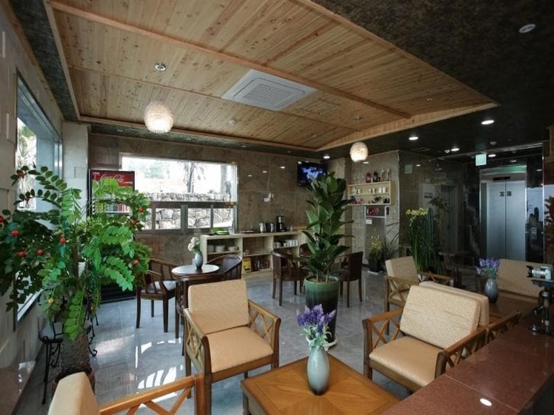 Lobi Hill on the Sea Pension via Agoda