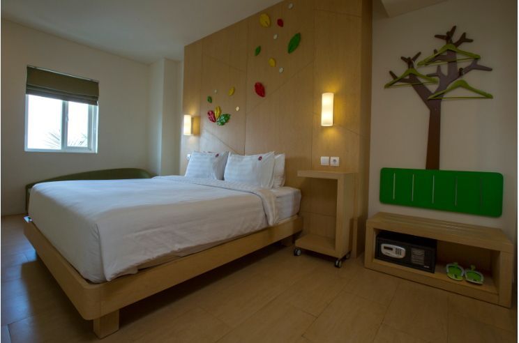 MaxOne Hotels at Malang, 1. Aventree Syariah Homestay, 2. Hotel Alimar Malang  , 3. MaxOne Hotels at Malang, 4. Lirik Swiss-Belinn Malang, 5. Ibis Styles Malang Hotel, 6. Boutique Guest House, 7. Arjuna Hotel