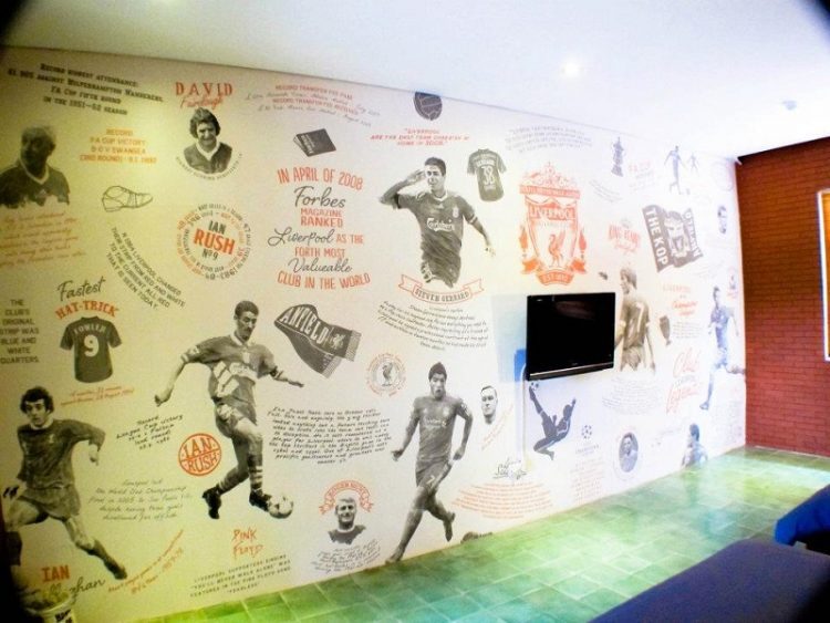 Mural foto para pemain legendaris Liverpool via forum.zamalek, 1. Mari Mulai dari GH Universal, Hotel dengan Arsitektur TERKEREN di Seantero Bandung, 2. Hotel Padma, Hotel dengan View TERINDAH: Menghadap ke Arah Lembah, Cyin!, 3. Stevie G, Hotel dengan Konsep TERUNIK, Khususnya untuk Fans Liverpool, 4. Untuk Pengalaman Berenang yang Memuaskan, Menginaplah di Oasis Siliwangi Boutique Hotel yang Memiliki Kolam Renang TERBAIK Sekelas Waterpark, 5. Trans Luxury Hotel Bandung, Hotel Mewah dengan Fasilitas Hiburan TERLENGKAP, 6. Mencari Hotel dengan View Pedesaan? Menginaplah di Sapu Lidi, Hotel dengan View TER-UDIK se-Bandung Raya., 7. Untuk Liburan Berkesan yang Nggak Bikin Kantong Bolong, Menginap Saja di Cottonwood Bed & Breakfast, Hotel Berbintang TERMURAH dalam Daftar Ini., 8. Last But Not Least, Kalian Dapat Mencicipi Sepenggal Keharuman Sejarah Masa Lalu Bandung dengan Menginap di Savoy Homann, Hotel TERTUA dan Paling Bersejarah dalam Daftar Rekomendasi Ini.