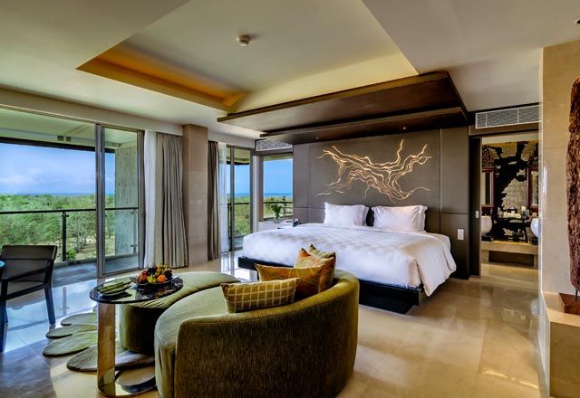 Ocean View Suite, 1. Mulia Resort Nusa Dua, Hotel Mewah dengan Dua Kapel Romantis di Tepi Pantai Nusa Dua, 2. Selebrity Hong Kong, Sharon Chan dan Pasangannya, Memilih Conrad Bali Sebagai Venue Wedding dan Bulan Madu Mereka , 3. Villa Bayuh Sabbha, Pernah Menjadi Saksi Janji Suci Antara Tamara Bleszynski dan Mike Lewis, 4. Mari Beralih ke Ayana Spa &amp; Resort Bali, Tempat Franda dan Samuel Zylgwyn Mengikat Janji, 5. Dan Tentu Saja Jangan Lupakan Alila Villas Soori, Tempatnya Raffi Ahmad dan Nagita Slavina Menggelar Private Party di Bali