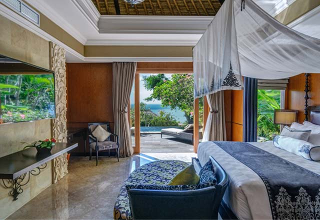 Ocean View Villas, 1. Mulia Resort Nusa Dua, Hotel Mewah dengan Dua Kapel Romantis di Tepi Pantai Nusa Dua, 2. Selebrity Hong Kong, Sharon Chan dan Pasangannya, Memilih Conrad Bali Sebagai Venue Wedding dan Bulan Madu Mereka , 3. Villa Bayuh Sabbha, Pernah Menjadi Saksi Janji Suci Antara Tamara Bleszynski dan Mike Lewis, 4. Mari Beralih ke Ayana Spa &amp; Resort Bali, Tempat Franda dan Samuel Zylgwyn Mengikat Janji, 5. Dan Tentu Saja Jangan Lupakan Alila Villas Soori, Tempatnya Raffi Ahmad dan Nagita Slavina Menggelar Private Party di Bali