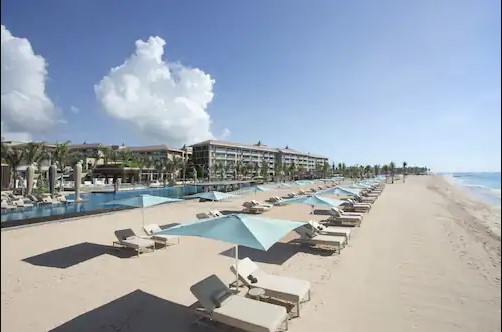 Pantai Mulia resort nusa dua, 1. Mulia Resort Nusa Dua, Hotel Mewah dengan Dua Kapel Romantis di Tepi Pantai Nusa Dua, 2. Selebrity Hong Kong, Sharon Chan dan Pasangannya, Memilih Conrad Bali Sebagai Venue Wedding dan Bulan Madu Mereka , 3. Villa Bayuh Sabbha, Pernah Menjadi Saksi Janji Suci Antara Tamara Bleszynski dan Mike Lewis, 4. Mari Beralih ke Ayana Spa &amp; Resort Bali, Tempat Franda dan Samuel Zylgwyn Mengikat Janji, 5. Dan Tentu Saja Jangan Lupakan Alila Villas Soori, Tempatnya Raffi Ahmad dan Nagita Slavina Menggelar Private Party di Bali