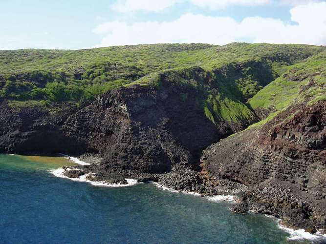 Pulau Kaho’olawe via Delphipages, Informasi Dasar, Tentang Kepulauan Hawaii, Daya Tarik Wisata di Hawaii, Aktivitas Wisata Seru di Hawaii, Akses Menuju Kepulauan Hawaii