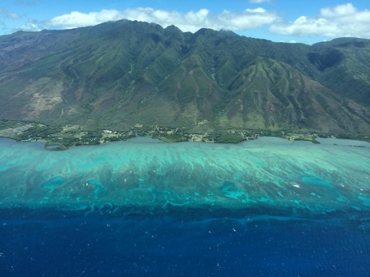 Pulau Molokai via Leebbamonte, Informasi Dasar, Tentang Kepulauan Hawaii, Daya Tarik Wisata di Hawaii, Aktivitas Wisata Seru di Hawaii, Akses Menuju Kepulauan Hawaii