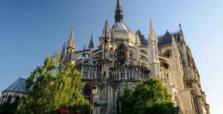 Reims, 1. Palace of Versailles, 2. Fontainebleau, 3. Sceaux, 4. Mont Saint Michel, 5. Saint-Germain-en-Laye, 6. Provins, 7. Chartres, 8. Reims, 9. Giverny, 10. Menara Eiffel, 11. Musee du Louvre, 12. Notre Dame de Paris, 13. Arc de Triomphe, 14. Champs-Élysées, 15. Sacré-Cœur, 16. Tuileries Garden, 17. Jardin du Luxembourg, 18. Montmartre, 19. Musée d’Orsay, 20. Disneyland Paris, 21. Place de la Concorde, 22. The Centre Pompidou, 23. Le Marais, 24. Champ de Mars, 25. Palais Garnier, 26. Montparnasse Tower, 27. Panthéon, 28. Rodin Museum, 29. Conciergerie, 30. Pont des Arts, 31. Musée de l’Orangerie, 32. Grand Palais, 33. La Villette