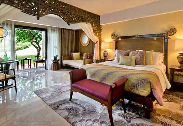 Resort View Room, 1. Mulia Resort Nusa Dua, Hotel Mewah dengan Dua Kapel Romantis di Tepi Pantai Nusa Dua, 2. Selebrity Hong Kong, Sharon Chan dan Pasangannya, Memilih Conrad Bali Sebagai Venue Wedding dan Bulan Madu Mereka , 3. Villa Bayuh Sabbha, Pernah Menjadi Saksi Janji Suci Antara Tamara Bleszynski dan Mike Lewis, 4. Mari Beralih ke Ayana Spa &amp; Resort Bali, Tempat Franda dan Samuel Zylgwyn Mengikat Janji, 5. Dan Tentu Saja Jangan Lupakan Alila Villas Soori, Tempatnya Raffi Ahmad dan Nagita Slavina Menggelar Private Party di Bali