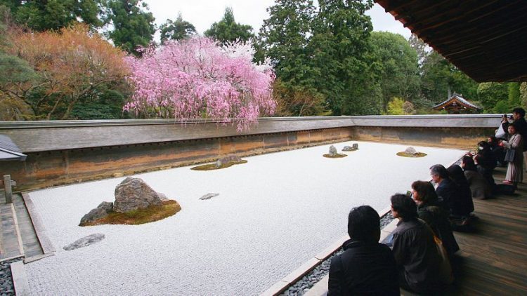 Ryoan-ji via Japan Guide
