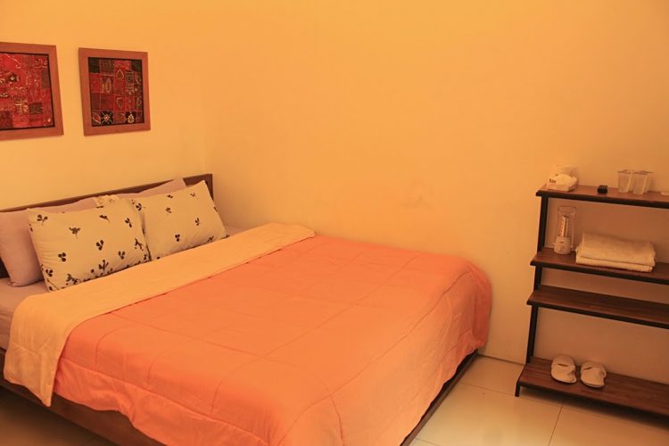 STANDARD ROOM, 1. Mari Mulai dari Sayana Bed &amp; Breakfast, Oase Homey di Tengah Keramaian Bandung , 2. Sisco Bed and Breakfast, “Rumah Kedua” yang Nggak Jauh dari Beberapa Kampus Populer di Bandung, 3. Untuk Akomodasi Hemat di Sekitar Sukajadi, Magnolia Bed &amp; Breakfast Siap Menjamu Kalian dengan Keramahan ala Rumah Sendiri, 4. Rasakan Serunya Punya “Rumah Sendiri” di Kawasan Dago Atas dengan Menginap di Rumah Kiboku Bed &amp; Breakfast, 5. Sedangkan Jika Ingin Merasakan “Punya Rumah Sendiri” di Sekitar Lembang, Rose Chamber Bed &amp; Breakfast Layak Untuk Dijamahi, 6.Summerbird Bed and Brasserie, B&amp;B Konsep Baru yang Keren dan Instagramable Banget! 