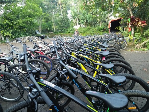 Sewasepedajogjacom, 1. JavaBali Trans Wisata (Sewasepedajogja.com), 2. Si Woles (Siwoles.com), 3. Sindutrans.com, 4. Agi Bike Rental Jogja, 5. Sewa Sepeda JogjaBike (jogjabike.id), 6. ArmadaRent.com (Tutup Permanen), 7. Pondok Sepeda