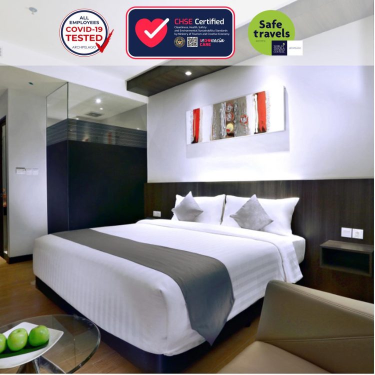 Suasana Kamar Hotel Neo Dipatiukur