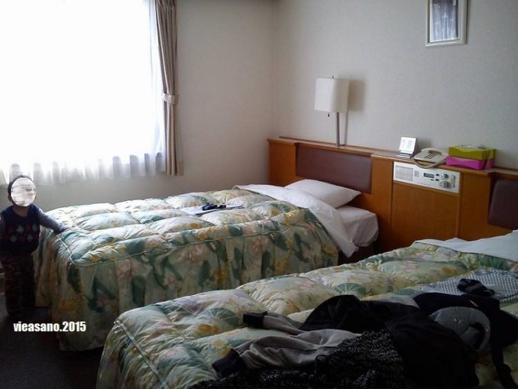 Suasana Kamar Twin Bed Hotel Kyoto Dai-Ni Tower Dok Pribadi 2015