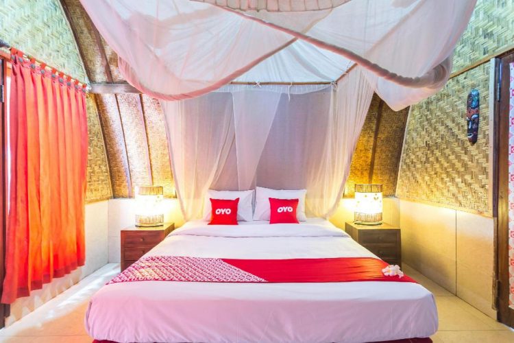Suasana Kamar di Angel’s Cottage via Agoda, 1. Good For Ya Knee Hostel & Bungalows, Akomodasi Murah Meriah Berjarak 5 Menit Jalan Kaki dari Pantai, 2. Budget Kaki Lima Tapi Ingin Akomodasi dengan Privasi Lebih? Angel’s Cottage Jawabannya, 3. Menginap dalam Suasana Eco Friendly yang Ramah Budget Bisa Kalian Dapatkan di Little Woodstock Homestay, 4. Oceane Paradise Bungalow, Cocok Bagi Kalian yang Ingin Menginap Nyaman dengan Harga Hemat, 5. Kalian Juga Dapat Mempertimbangkan Giliano Residence untuk Pilihan Akomodasi Budget nan Nyaman, 6. Ingin Menjauh Sejenak dari Peradaban Modern Tanpa Harus Jauh-jauh dari Pusat Keramaian? Coba Lirik Denaya Lodge, deh!, 7. Gili Bagaz Cottage Hadir Untuk Kalian yang Merindukan Nuansa Etnik Jawa dengan Harga Budget, 8. Walau Rate-nya Terbilang Budget, Fasilitas di Trawangan Oasis Hotel Ini Cukup Lengkap Untuk Memanjakan Wisatawan, 9. Hotel Vila Ombak, 10. Natya Hotel Gili Trawangan, 11. The Trawangan Resort, 12. Pearl of Trawangan, 13. Santorini Beach Resort, 14. Mango Dive & Bungalow