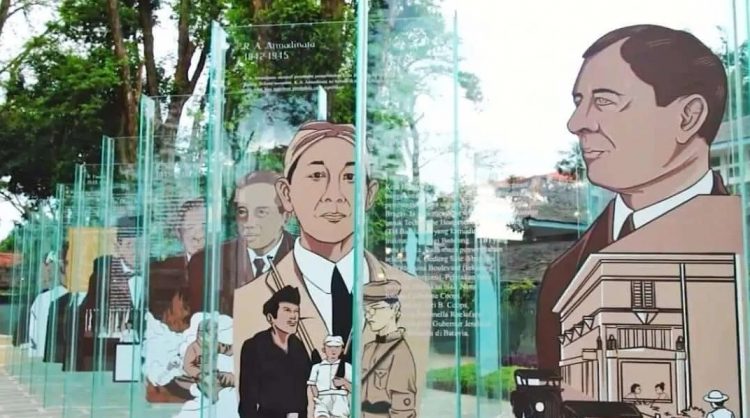 Taman Sejarah Bandung, 1. Mari Mulai dari Taman Khusus bagi Kalian yang Masih Single, yaitu Taman Jomblo, 2. Tak Seperti Namanya, Taman Lansia ini Tak Hanya Keren Bagi para Senior, Tapi Untuk Siapa Saja, 3. Suka Dengan Fotografi dan Segala Pernak-perniknya? Taman Fotografi Ini Jadi Taman yang Tepat untuk Kalian Semua!, 4. Bagi yang Ingin Menikmati Suasana Taman Sambil Ngeceng, Taman Musik Centrum inilah Tempatnya, 5. Suka Sepakbola? Kunjungi Taman Persib yang Ada di Jalan Supratman, Bandung, 6. Mencari Romantisme Sambil Nonton Film? Jelas Bisa, Karena di Bandung Kini Ada Taman Film, 7. Taman Identik Dengan Bunga, dan Taman Pustaka Bunga Ini Salah Satu yang Paling Keren di Bandung, 8. Merasa Jago Main Skateboard, Atau Sekedar Ingin Belajar dari Ahlinya? Mainlah ke Taman Skateboard, 9. Mungkin Inilah Taman Paling Aman di Bandung, karena Banyak Superhero Nongkrong di Taman Superhero, 10. Taman Balaikota Memang Nggak Pernah Mati Gaya, Apalagi Karena Sekarang Disana Ada Gembok Cinta, 11. Beberapa Bangunan Kuno di Kota Bandung Bisa Kalian Nikmati di Sekitar Taman Vanda, 12. Nggak Hanya Manusia yang Doyan Hangout, Tapi Hewan Juga. Karena Itulah di Bandung Ada Pet Park, 13. Bikin badanmu berotot sambil hangout di Taman Fitness, 14. Lapangan Rumput Sintetis Bukan Hanya Monopoli Lapangan Sepakbola, karena Taman Alun-Alun Bandung Juga Punya. Bahkan Lebih Luas dan Lebih Keren!, 15. Kiara Artha Park, 16. Taman Lalu Lintas Ade Irma Suryani Nasution, 17. Teras Cikapundung, 18. Peta Park, 19. Taman Sejarah Bandung, 20. Taman Cibeunying, 21. Alun-Alun Cicendo, 22. Alun-alun Ujung Berung, 23. Tegallega Lampion Park, 24. Taman Labirin, 25. Taman Gesit, 26. Taman Veteran, 27. Taman Badak, 28. Taman Dewi Sartika, 29. Taman Asia Afrika Bandung