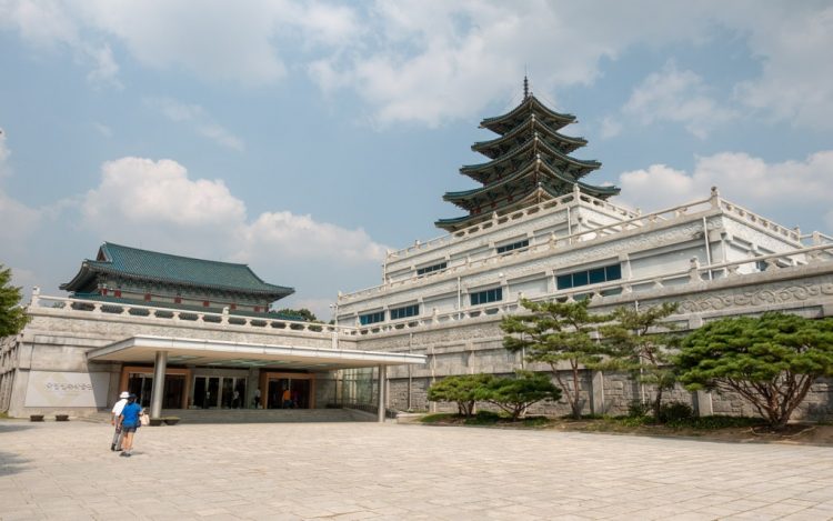 The National Folk Museum of Korea via Tourkekorea.net, Mengurus Visa Korea, Transportasi Menuju Seoul, Memilih Penginapan di Seoul, Rekomendasi Tempat Wisata di Seoul, Rekomendasi Tempat Wisata di Seoul Lainnya, Tempat Wisata Belanja di Seoul, Wisata Budaya Tradisional Korea, Destinasi Wisata Tradisional, Tempat Wisata Paling Instagramable di Seoul, Tempat Wisata Paling Palace di Seoul, Museum di Seoul yang Wajib Dikunjungi, Tempat Wisata untuk Pencinta K-Pop di Seoul, Wisata Alam dan Taman di Seoul