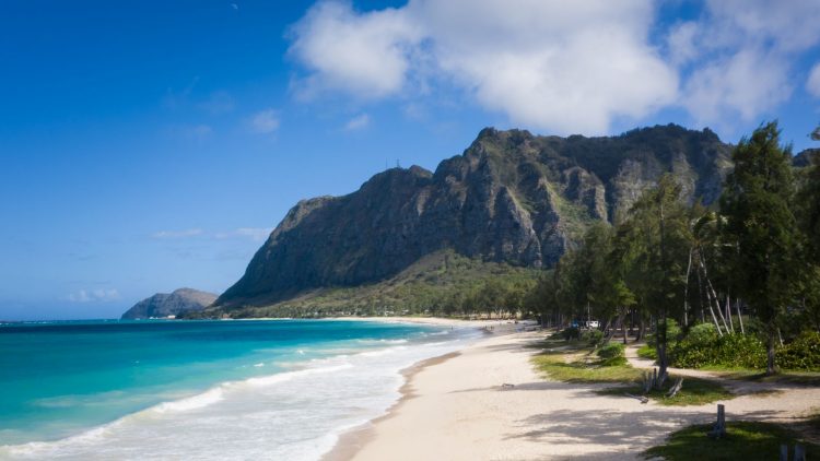 Waimanalo Beach via Tripsavvy, Pantai di Hawaii, the Big Island, Pantai di Pulau Maui, the Valley Isle, Pantai di Pulau Oahu, the Gathering Island, Pantai di Pulau Kauai, the Garden Isle, Pantai di Pulau Lanai, the Pineapple Isle