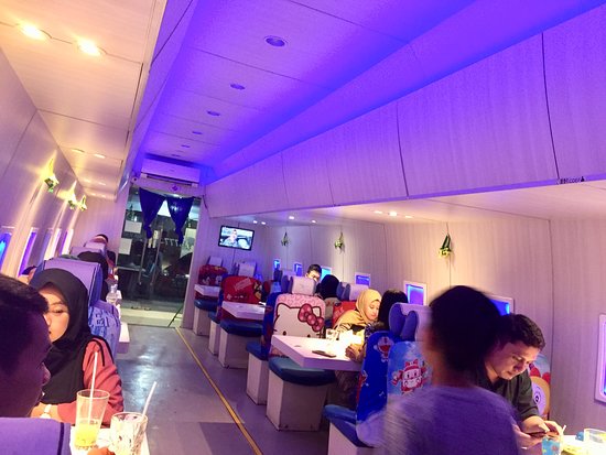 B777 Sky Kitchen via Tripadvisor