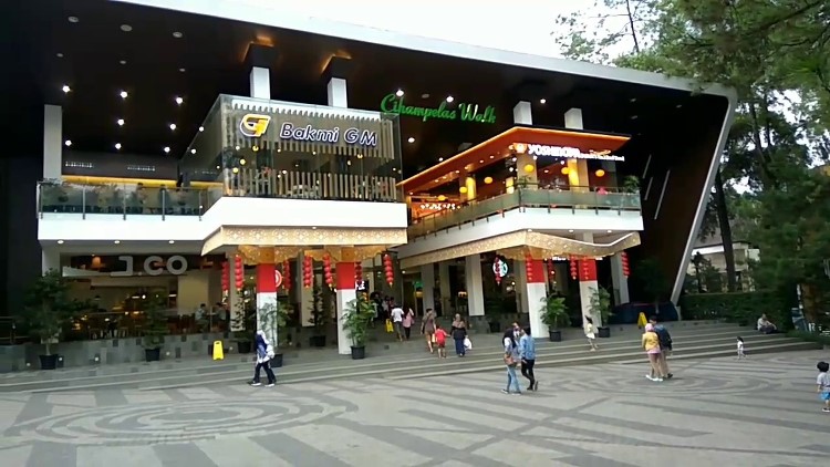 Cihampelas Walk via Tourbandung, Tips Liburan di Bandung, Cara Menyusun Itinerary , Hal Pertama yang Harus Diketahui, Mengenal Pariwisata di Bandung, Cara Menyusun Itinerary di Bandung